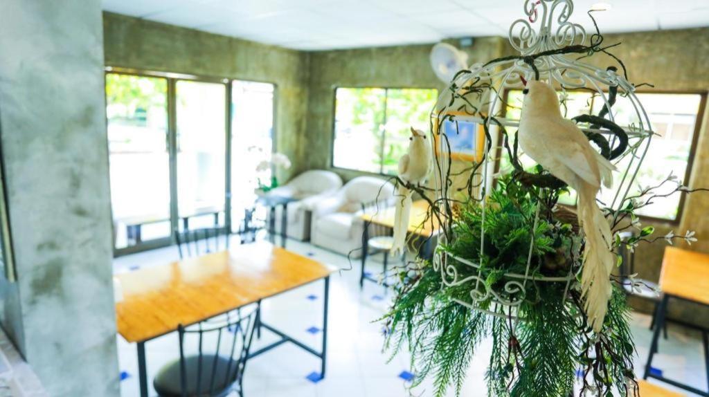 Central Place Hotel Rayong Kültér fotó