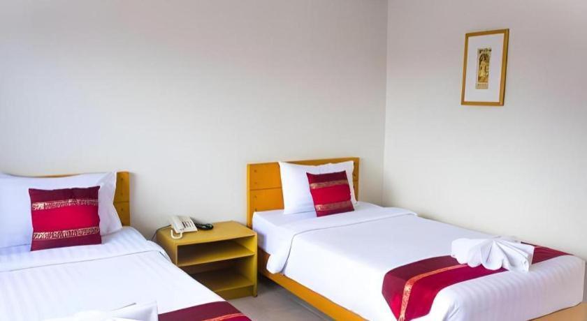 Central Place Hotel Rayong Kültér fotó