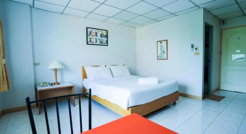 Central Place Hotel Rayong Kültér fotó