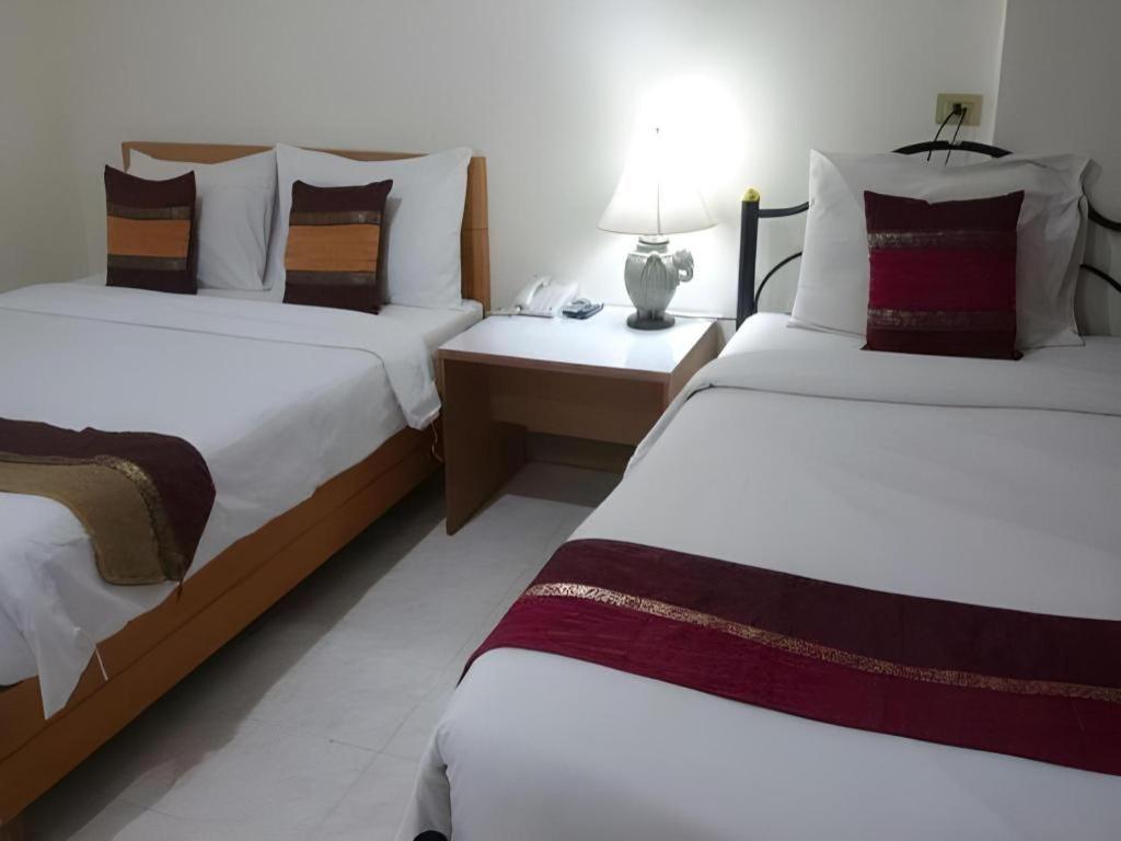 Central Place Hotel Rayong Kültér fotó