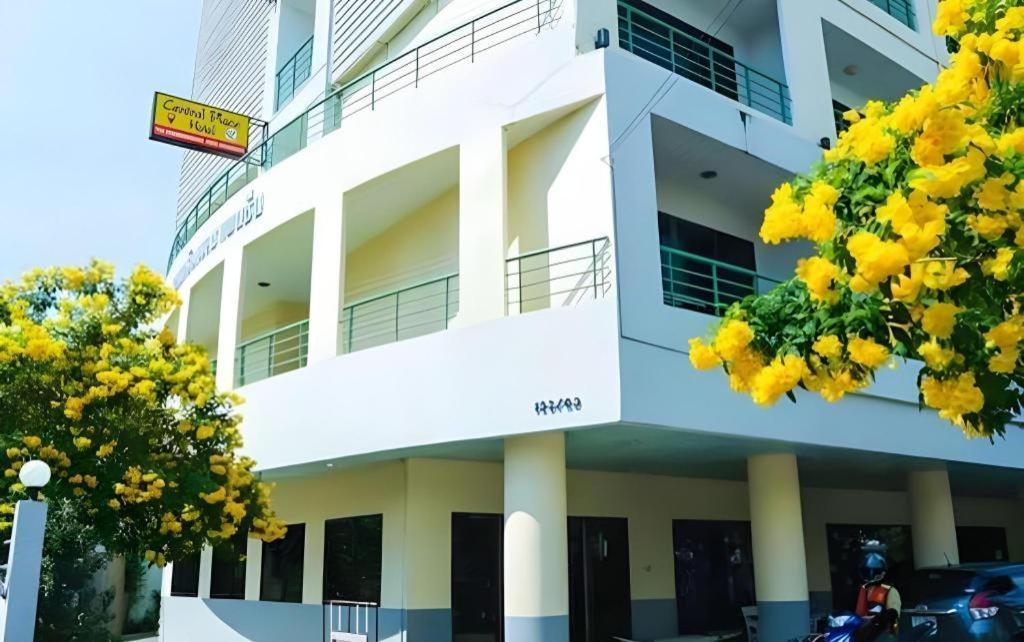 Central Place Hotel Rayong Kültér fotó