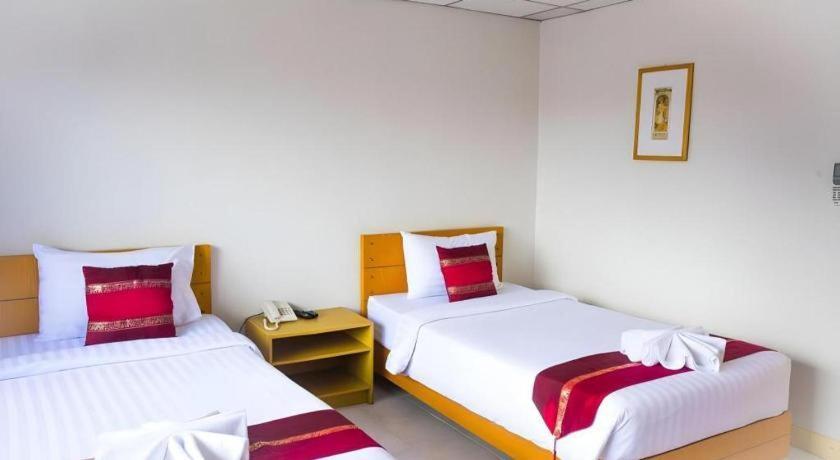 Central Place Hotel Rayong Kültér fotó