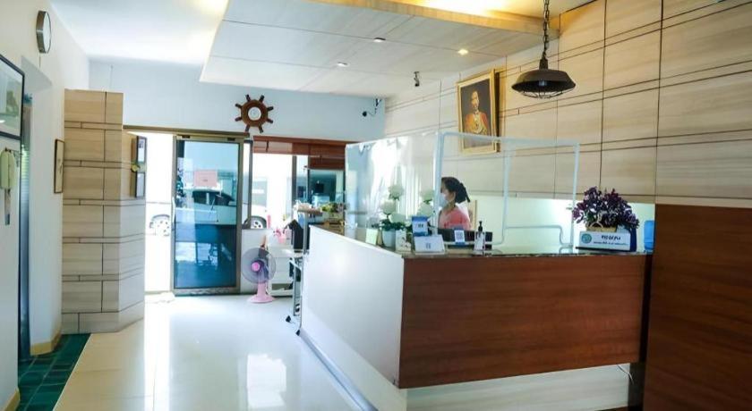 Central Place Hotel Rayong Kültér fotó