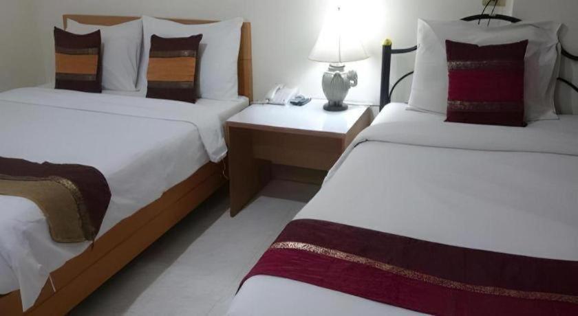 Central Place Hotel Rayong Kültér fotó